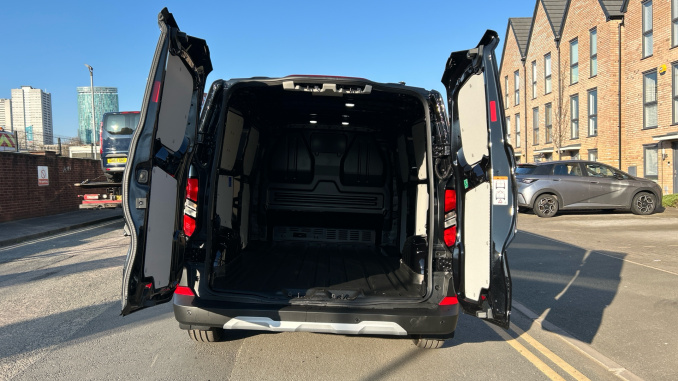 Ford Transit Custom 320 L2 Diesel Fwd 2.0 EcoBlue 150ps H1 Van Trail - Image 3